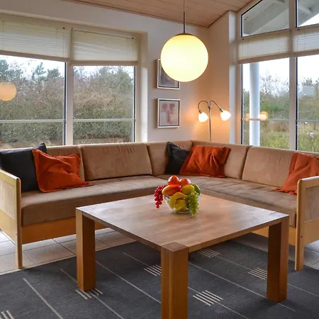 Dom wakacyjny Lovely Home In Norre Nebel With Wifi