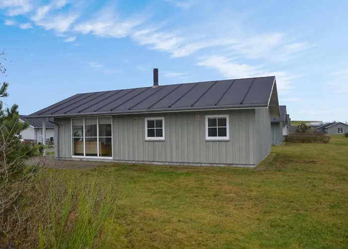 3 Bedroom In Nyaraló *